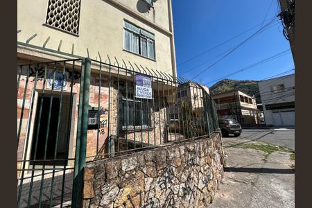 Apartamento à venda com 70m², 2 quartos e 1 vagaFachada + plaquinha