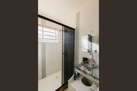 Casa à venda com 176m², 3 quartos e 3 vagas Casa à venda com 176m², 3 quartos e 3 vagasBanheiro Social