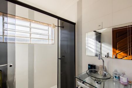 Casa à venda com 176m², 3 quartos e 3 vagas Casa à venda com 176m², 3 quartos e 3 vagasBanheiro Social