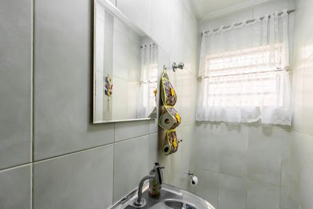 Casa à venda com 176m², 3 quartos e 3 vagas Casa à venda com 176m², 3 quartos e 3 vagasLavabo