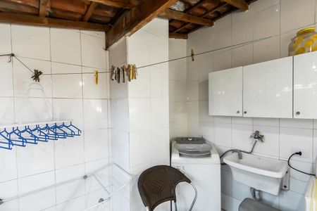 Casa à venda com 176m², 3 quartos e 3 vagas Casa à venda com 176m², 3 quartos e 3 vagasÁrea de Serviço