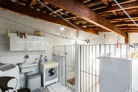 Casa à venda com 176m², 3 quartos e 3 vagas Casa à venda com 176m², 3 quartos e 3 vagasÁrea de Serviço