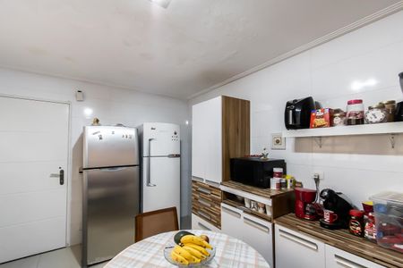 Casa à venda com 176m², 3 quartos e 3 vagas Casa à venda com 176m², 3 quartos e 3 vagasCozinha