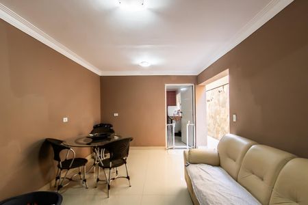 Casa à venda com 176m², 3 quartos e 3 vagas Casa à venda com 176m², 3 quartos e 3 vagasÁrea comum