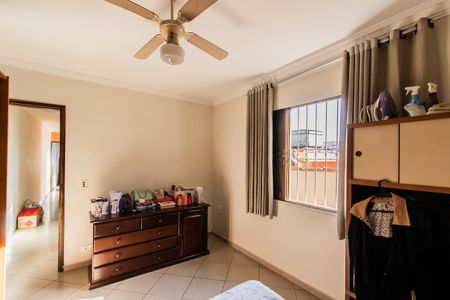 Casa à venda com 176m², 3 quartos e 3 vagas Casa à venda com 176m², 3 quartos e 3 vagasQuarto 2