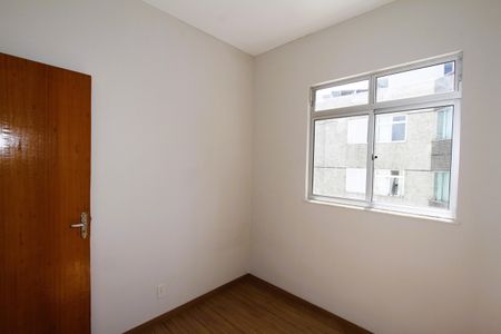 Apartamento à venda com 85m², 3 quartos e 2 vagasQuarto 1