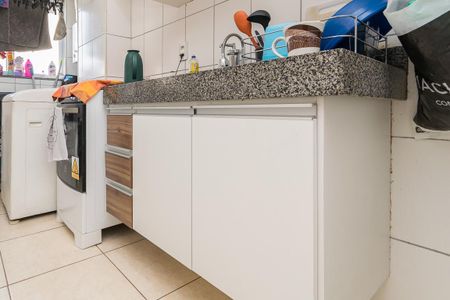 Apartamento à venda com 48m², 2 quartos e 1 vaga Apartamento à venda com 48m², 2 quartos e 1 vagaCozinha - Armários