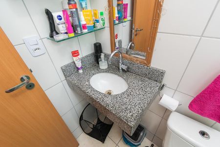 Apartamento à venda com 48m², 2 quartos e 1 vaga Apartamento à venda com 48m², 2 quartos e 1 vagaBanheiro da Suíte