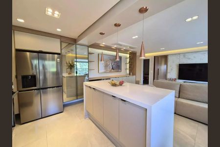 Apartamento à venda com 128m², 4 quartos e 2 vagas