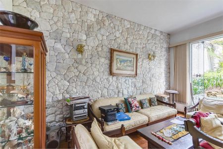 Casa à venda com 3 quartos, 270m² em Santo Amaro, São Paulo
