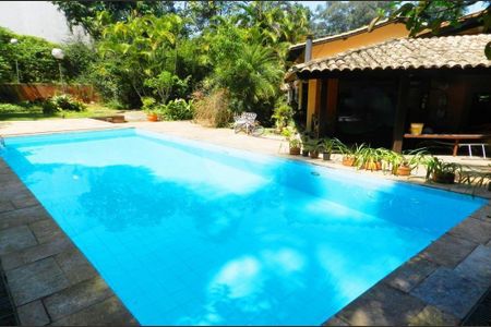 Casa de condomínio à venda com 457m², 5 quartos e 6 vagas