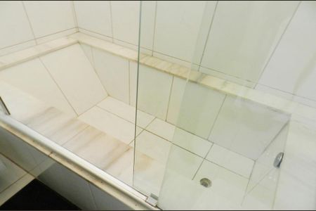 Casa de condomínio à venda com 457m², 5 quartos e 6 vagas