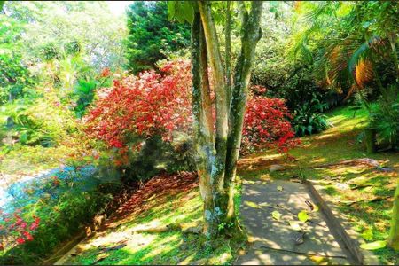 Casa de condomínio à venda com 457m², 5 quartos e 6 vagas