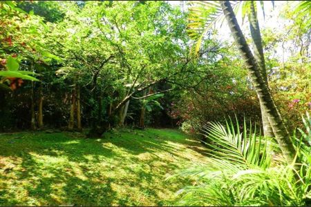 Casa de condomínio à venda com 457m², 5 quartos e 6 vagas