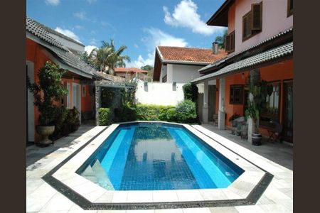 Casa à venda com 520m², 5 quartos e 6 vagas