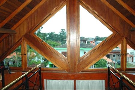 Casa à venda com 520m², 5 quartos e 6 vagas