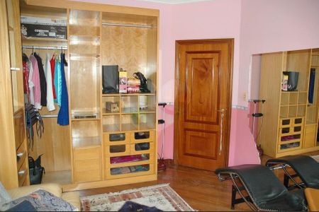 Casa à venda com 520m², 5 quartos e 6 vagas