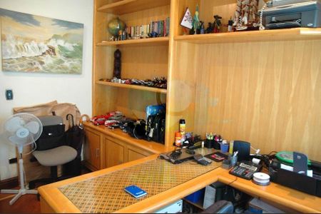 Casa à venda com 520m², 5 quartos e 6 vagas