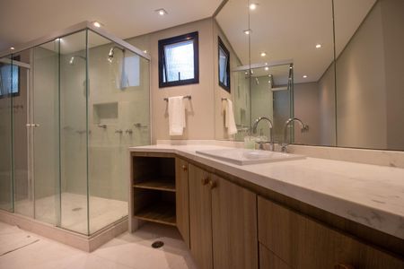 Apartamento à venda com 193m², 3 quartos e 3 vagas Apartamento à venda com 193m², 3 quartos e 3 vagasBanheiro Social