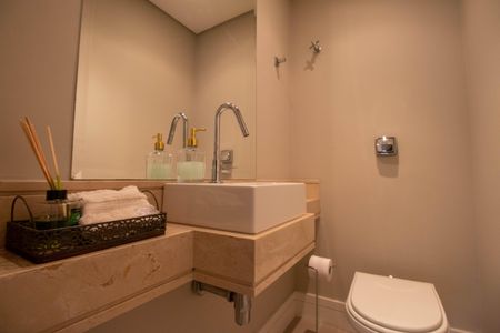 Apartamento à venda com 193m², 3 quartos e 3 vagas Apartamento à venda com 193m², 3 quartos e 3 vagasLavabo da Sala