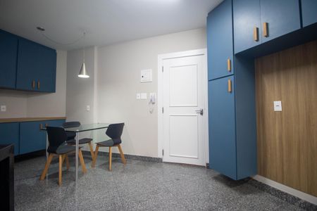 Apartamento à venda com 193m², 3 quartos e 3 vagas Apartamento à venda com 193m², 3 quartos e 3 vagasCozinha