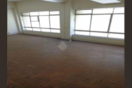 Apartamento à venda com 110m², 2 quartos e sem vaga