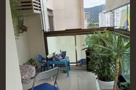 Apartamento à venda com 63m², 2 quartos e 1 vaga