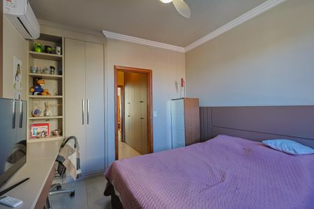 Casa à venda com 231m², 4 quartos e 4 vagas Casa à venda com 231m², 4 quartos e 4 vagasSuíte 2