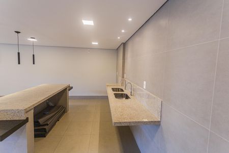 Apartamento à venda com 65m², 2 quartos e 2 vagas Apartamento à venda com 65m², 2 quartos e 2 vagasÁrea comum - Salão de festas