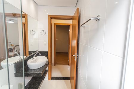 Apartamento à venda com 65m², 2 quartos e 2 vagas Apartamento à venda com 65m², 2 quartos e 2 vagasBanheiro Social