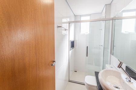 Apartamento à venda com 65m², 2 quartos e 2 vagas Apartamento à venda com 65m², 2 quartos e 2 vagasBanheiro Social