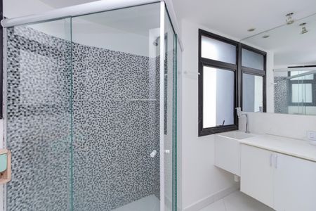 Apartamento para alugar com 70m², 1 quarto e 1 vaga Apartamento para alugar com 70m², 1 quarto e 1 vagaBanheiro da Suíte