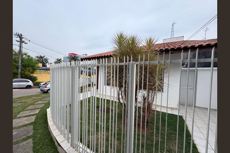 Casa à venda com 390m², 4 quartos e 4 vagasFachada