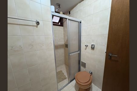 Casa à venda com 390m², 4 quartos e 4 vagasBanheiro