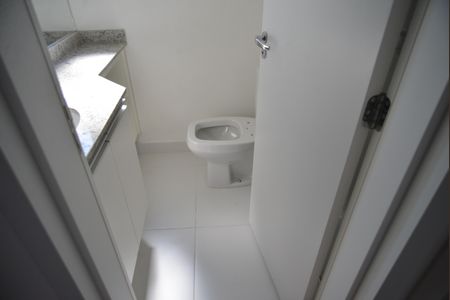 Apartamento à venda com 69m², 2 quartos e 2 vagasBanheiro Social