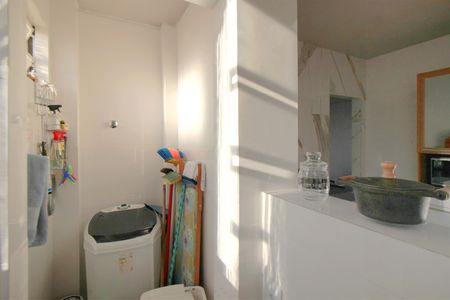 Apartamento à venda com 97m², 3 quartos e 1 vagaÁrea de Serviço