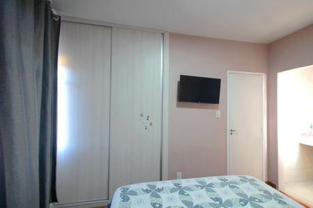 Apartamento à venda com 97m², 3 quartos e 1 vagaSuite