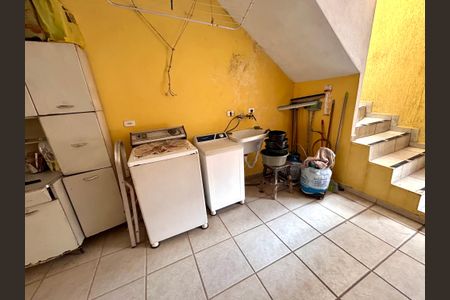 Casa à venda com 222m², 3 quartos e 5 vagas Casa à venda com 222m², 3 quartos e 5 vagasÁrea de Serviço