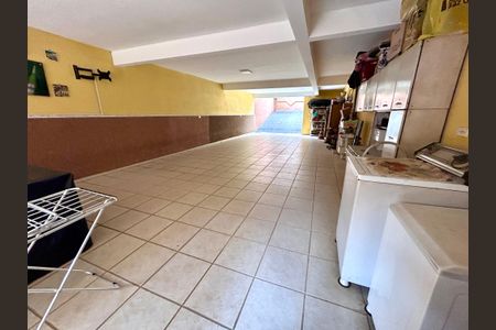 Casa à venda com 222m², 3 quartos e 5 vagas Casa à venda com 222m², 3 quartos e 5 vagasGaragem