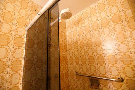 Casa à venda com 360m², 4 quartos e 5 vagasBanheiro da Suíte 1