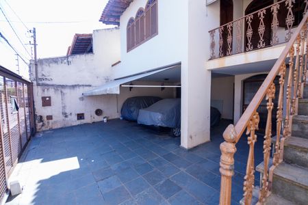 Casa à venda com 360m², 4 quartos e 5 vagasGaragem