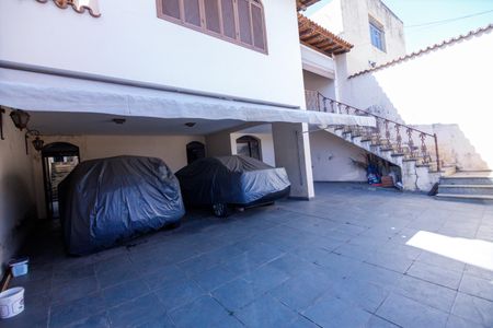 Casa à venda com 360m², 4 quartos e 5 vagasGaragem