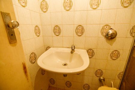 Casa à venda com 360m², 4 quartos e 5 vagasBanheiro 2