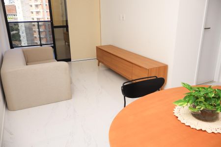 Sala de apartamento para alugar com 1 quarto, 70m² em Pituba, Salvador