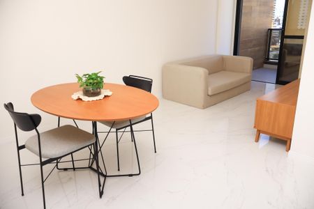 Sala de apartamento para alugar com 1 quarto, 70m² em Pituba, Salvador