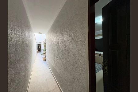 Casa à venda com 183m², 3 quartos e 2 vagas Casa à venda com 183m², 3 quartos e 2 vagasCorredor