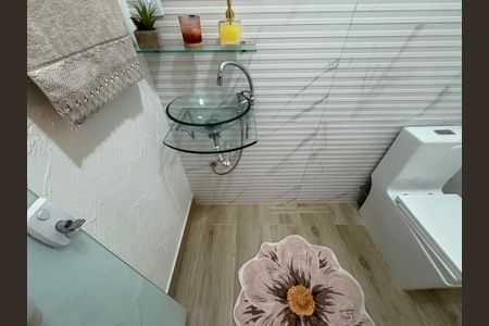 Casa à venda com 183m², 3 quartos e 2 vagas Casa à venda com 183m², 3 quartos e 2 vagasLavabo 2