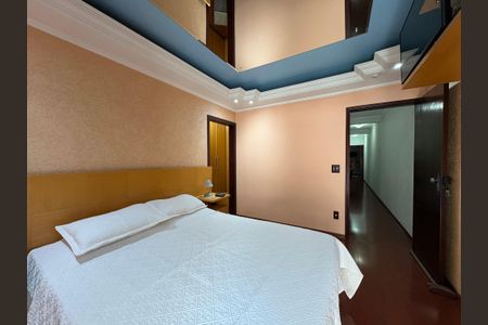 Casa à venda com 183m², 3 quartos e 2 vagas Casa à venda com 183m², 3 quartos e 2 vagasSuite