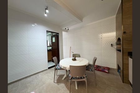 Casa à venda com 183m², 3 quartos e 2 vagas Casa à venda com 183m², 3 quartos e 2 vagasÁrea gourmet