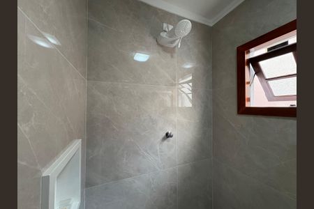 Casa à venda com 183m², 3 quartos e 2 vagas Casa à venda com 183m², 3 quartos e 2 vagasBanheiro